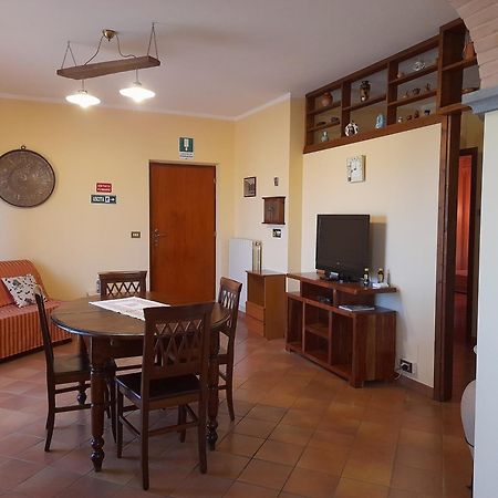 Casa Vacanze Antica Volsinii Болсена Екстериор снимка