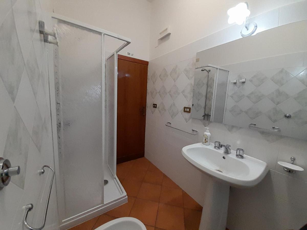 Casa Vacanze Antica Volsinii Болсена Екстериор снимка