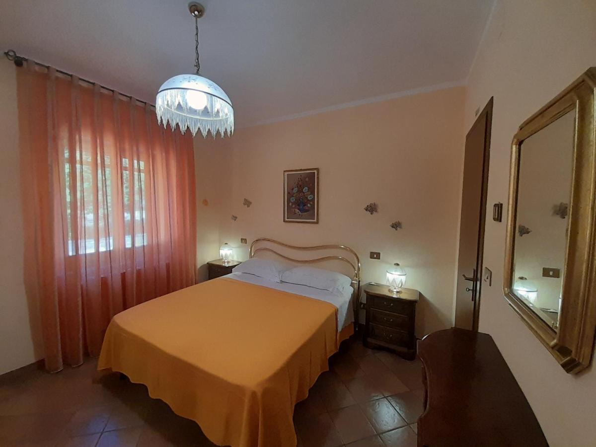Casa Vacanze Antica Volsinii Болсена Екстериор снимка
